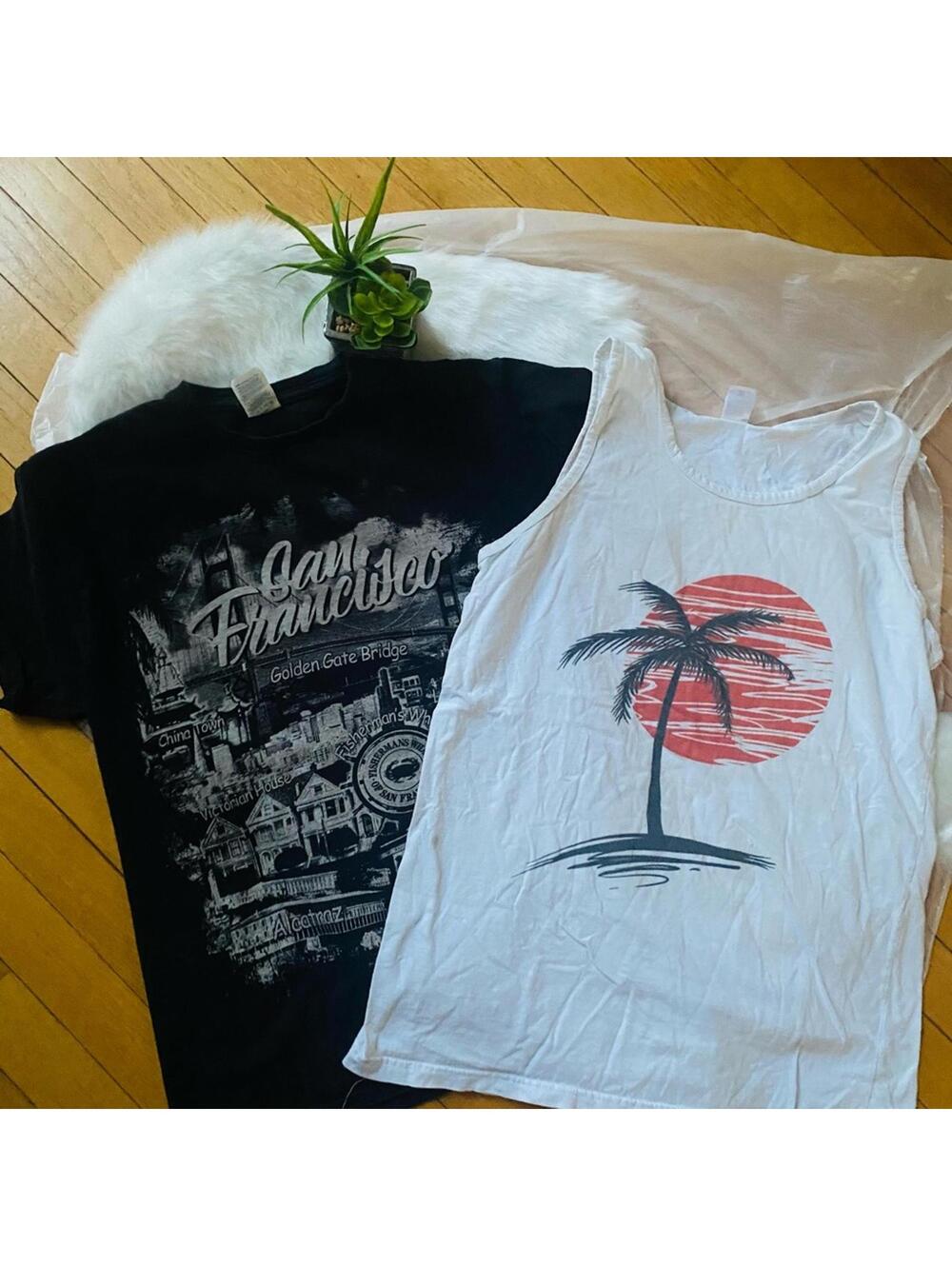 Black and White Short Sleeve Tees Set with Graphic Med